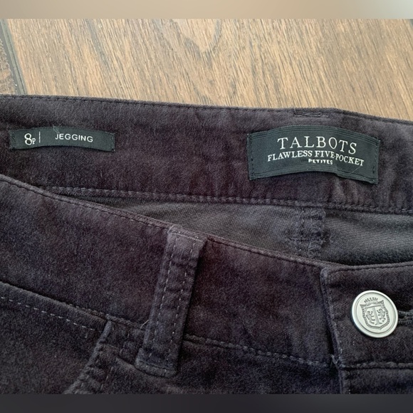 TALBOTS Flawless Five Pocket Petites Black Velvet Velour Jeggings Woman’s 8P - Picture 6 of 6